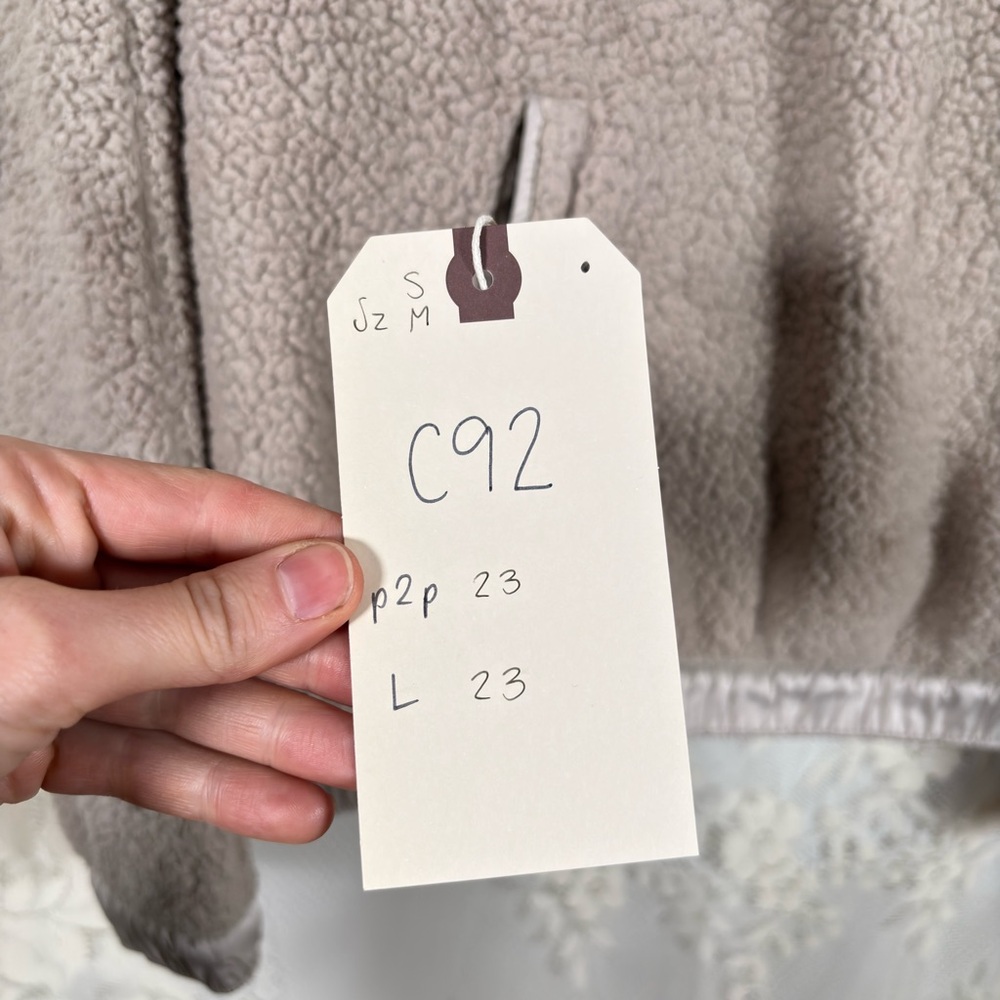 Athleta Sherpa Teddy Fleece Sweater Jumper Cream Athleisure Neutral Size Medium - Picture 11 of 11